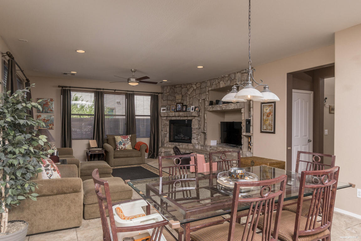 2768 E Del Rio St, Gilbert, AZ 85295 photo 5