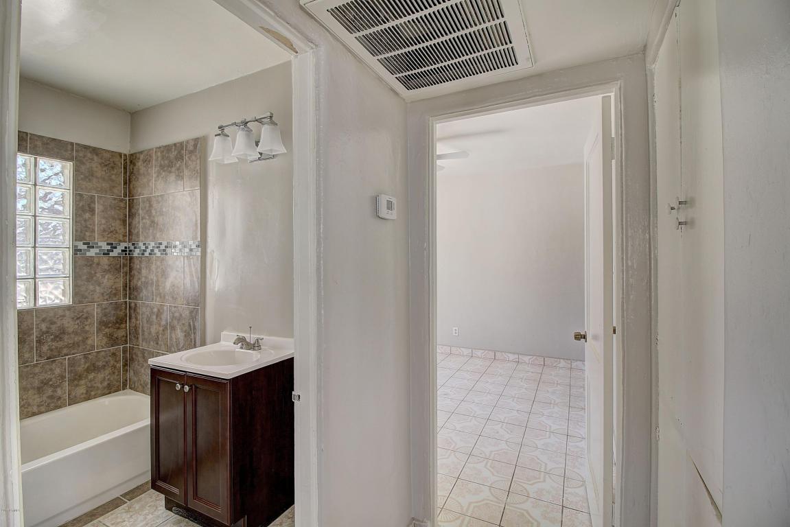 2242 E Sheridan St, Phoenix, AZ 85006 photo 11