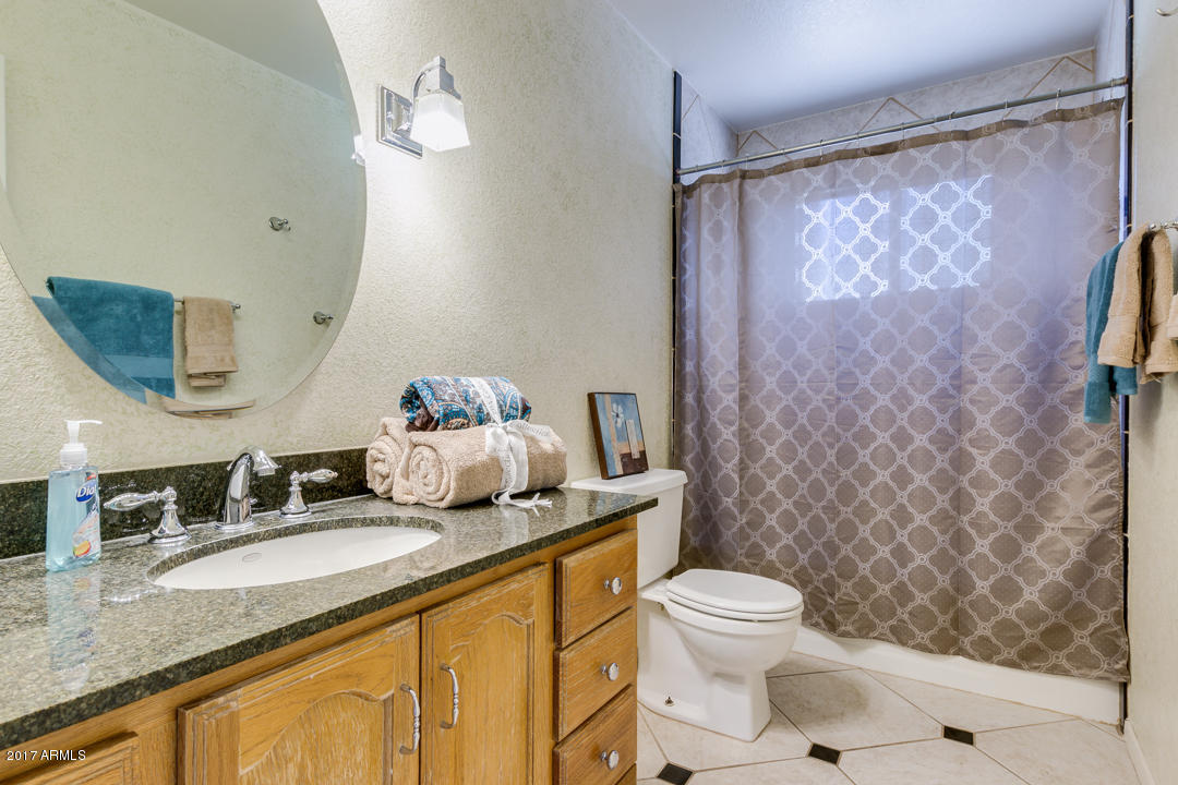844 E Hope St, Mesa, AZ 85203 photo 4