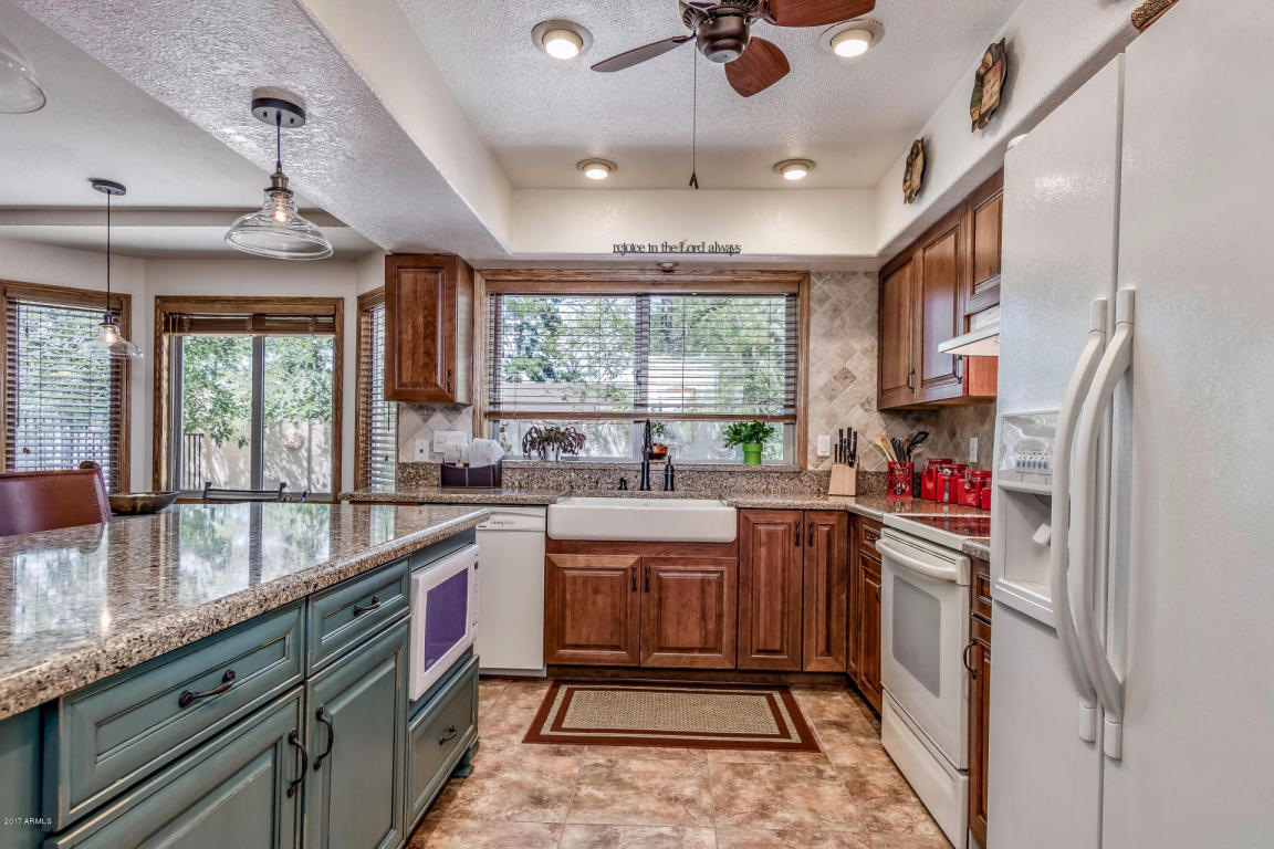 4425 E Beverly Ln, Phoenix, AZ 85032 photo 11