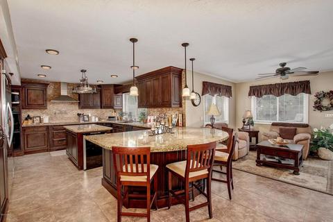 3516 E Suncrest Ct, Phoenix, AZ 85044 photo 1