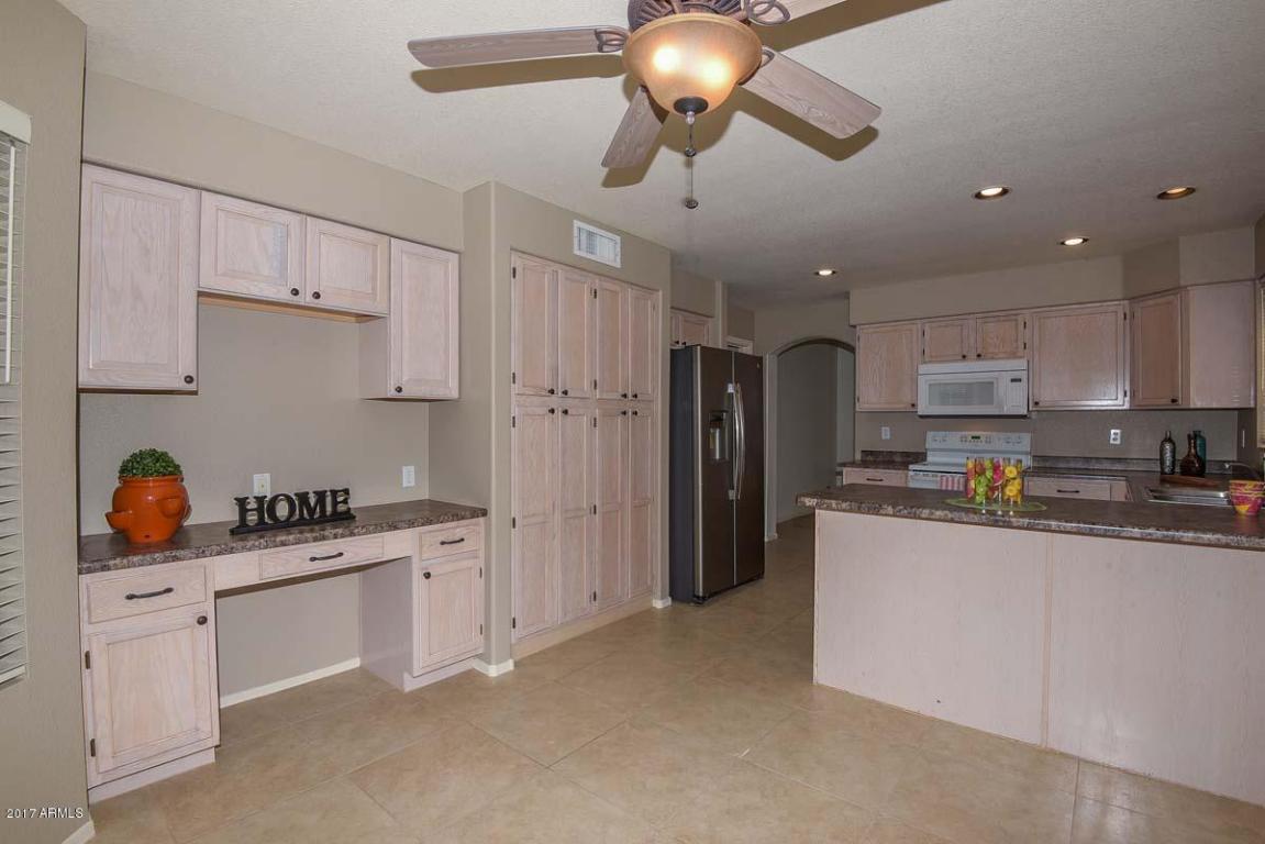 1218 E Michelle Dr, Phoenix, AZ 85022 photo 4