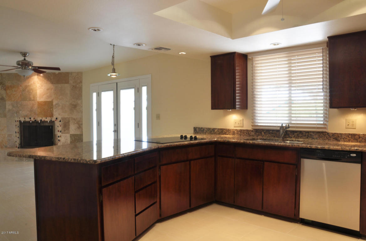 2302 E Lamar Rd, Phoenix, AZ 85016 photo 8