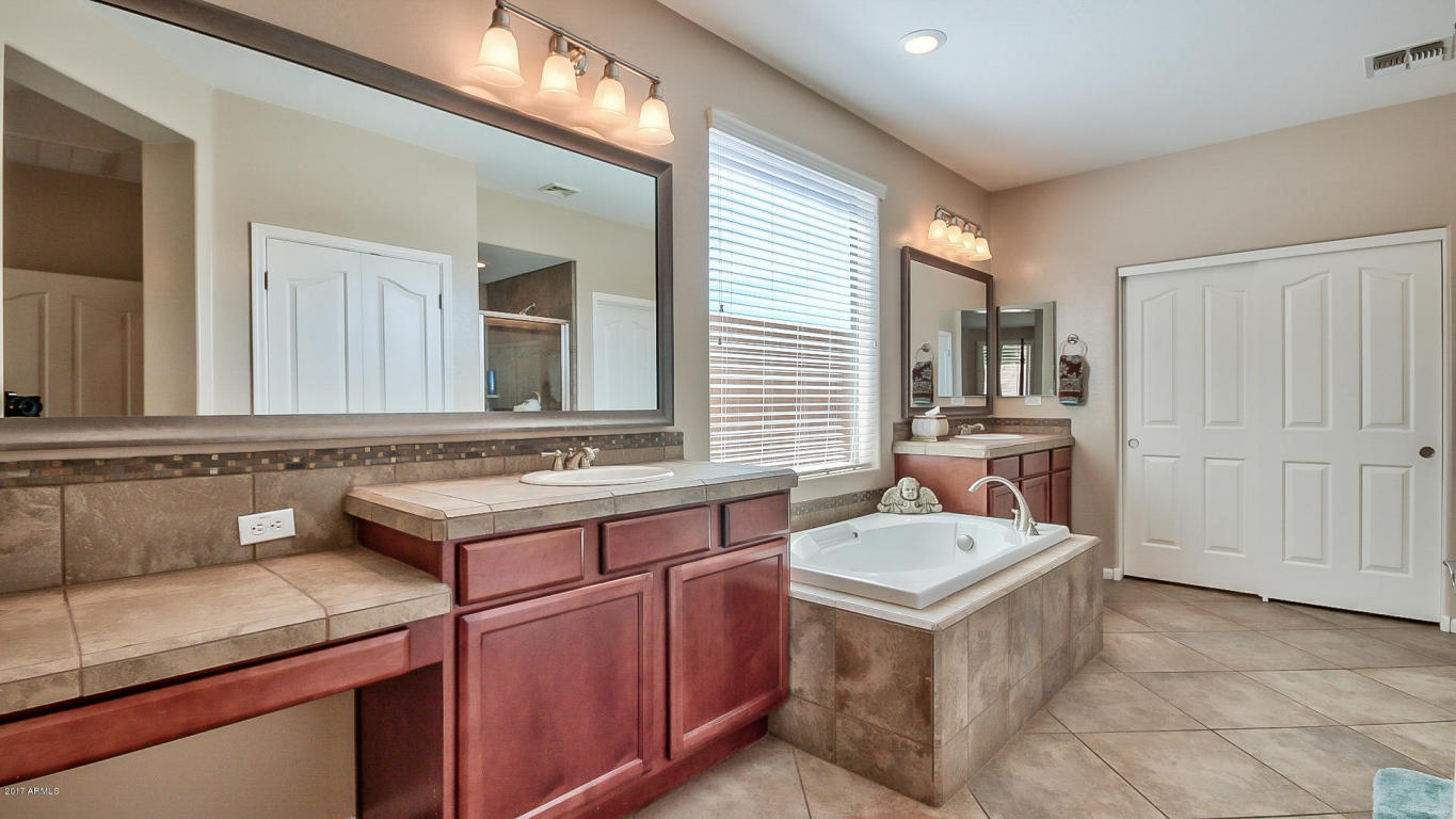 3585 E Riopelle Ct, Gilbert, AZ 85298 photo 24