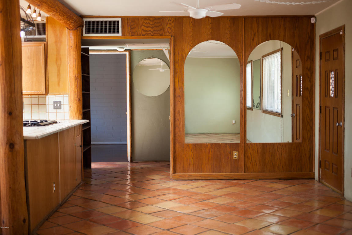 1333 E Becker Ln, Phoenix, AZ 85020 photo 2