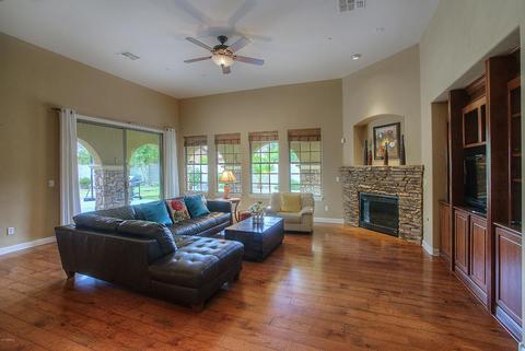 3131 E Beautiful Ln, Phoenix, AZ 85042 photo 1