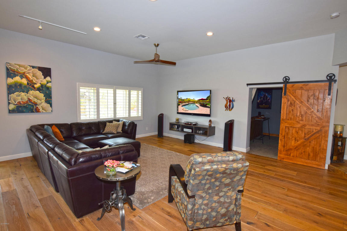 4201 E Vogel Ave, Phoenix, AZ 85028 photo 9