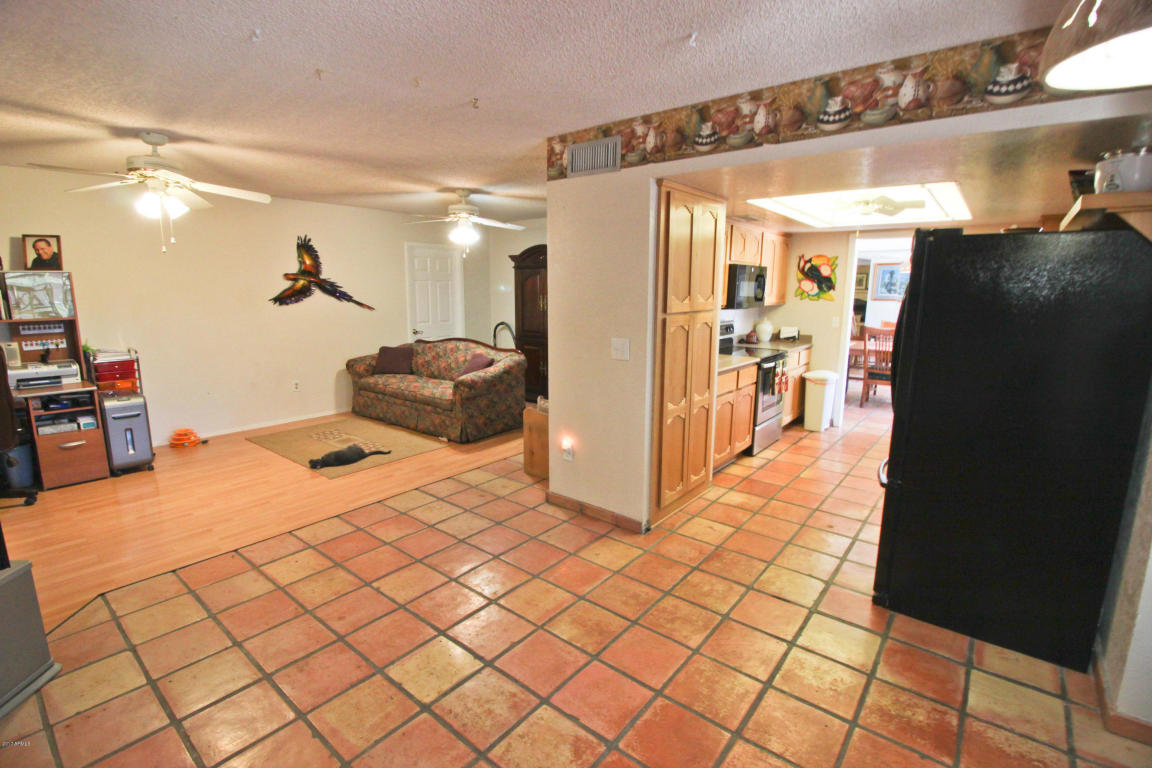 613 E Muriel Dr, Phoenix, AZ 85022 photo 7