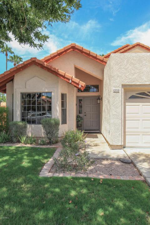 1232 W Pacific Dr, Gilbert, AZ 85233