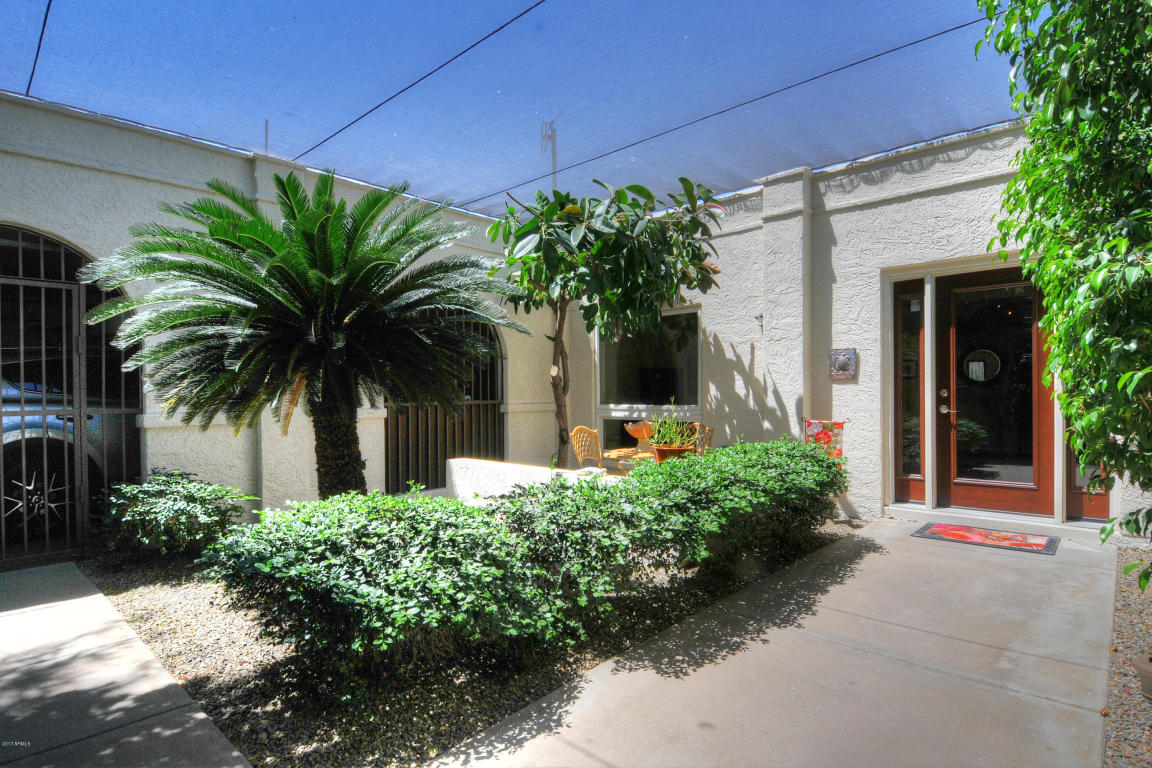 3702 E Garden Dr, Phoenix, AZ 85028 photo 2
