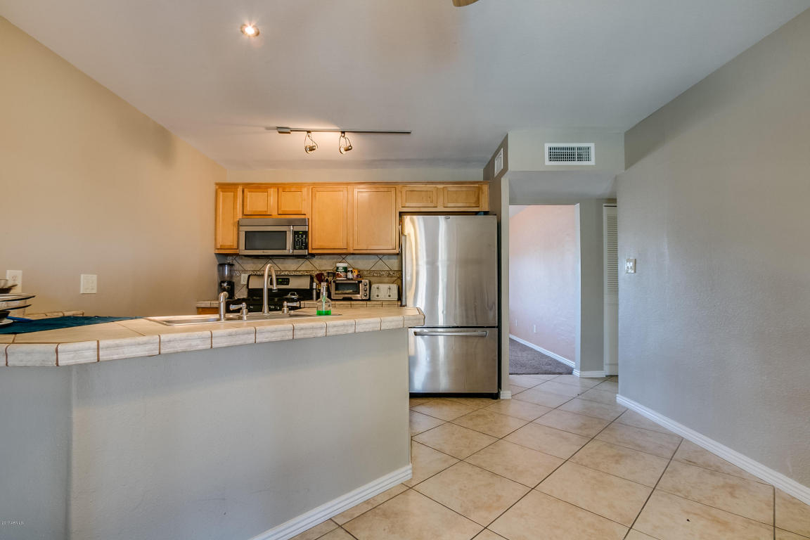 3033 E Windrose Dr, Phoenix, AZ 85032 photo 3