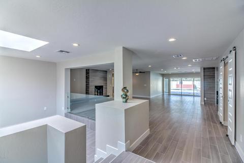 5918 N 45th St, Phoenix, AZ 85018 photo 1