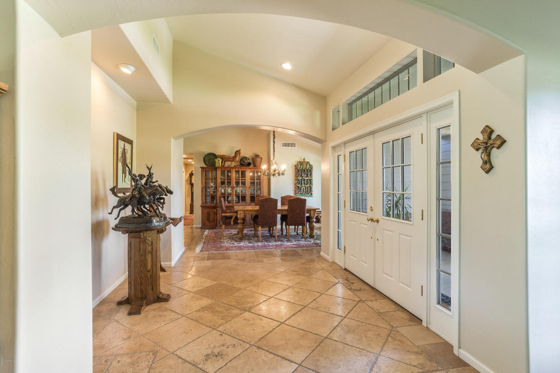 110 W Lawrence Rd, Phoenix, AZ 85013 photo 4