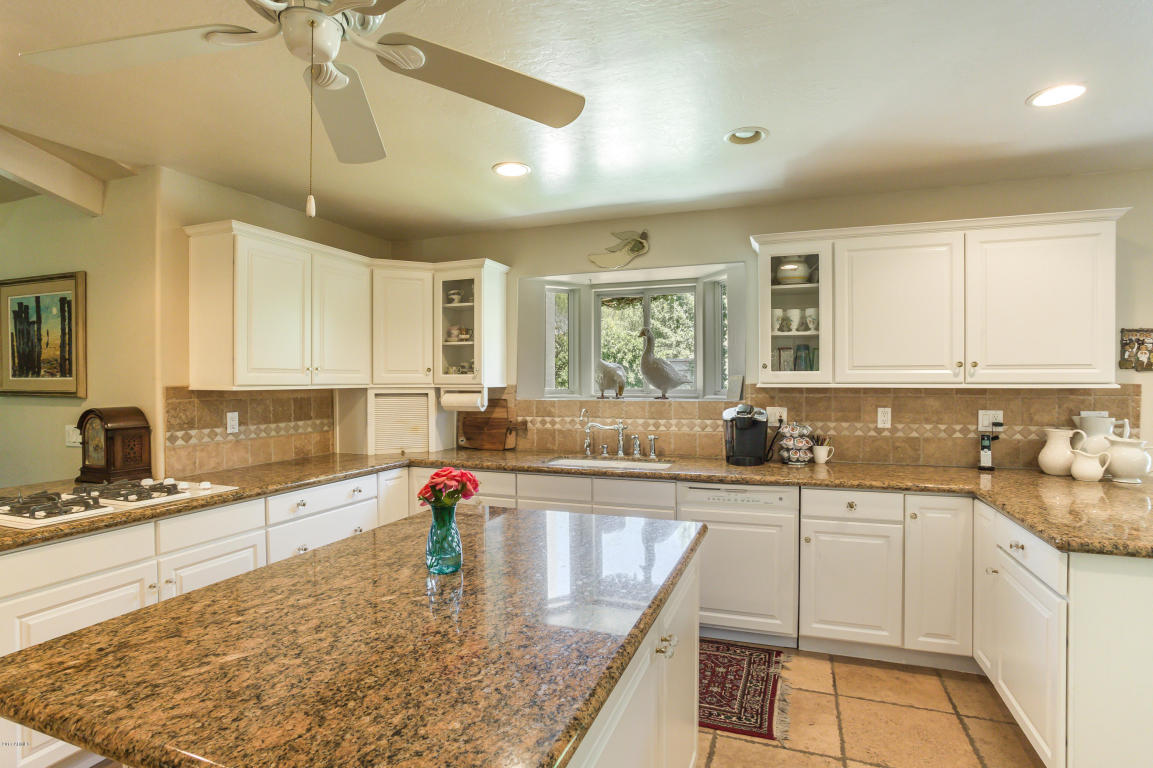 110 W Lawrence Rd, Phoenix, AZ 85013 photo 10