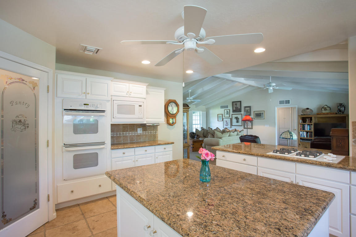 110 W Lawrence Rd, Phoenix, AZ 85013 photo 11