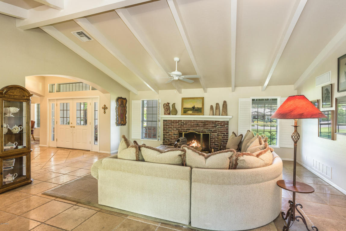 110 W Lawrence Rd, Phoenix, AZ 85013 photo 8