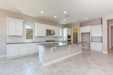 996 E Knightsbridge Way, Gilbert, AZ 85297 photo 6