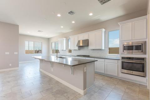 996 E Knightsbridge Way, Gilbert, AZ 85297 photo 7