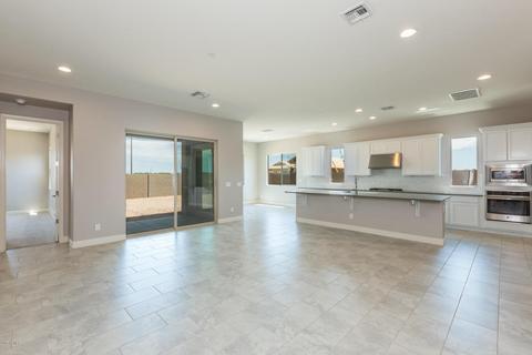 996 E Knightsbridge Way, Gilbert, AZ 85297 photo 4