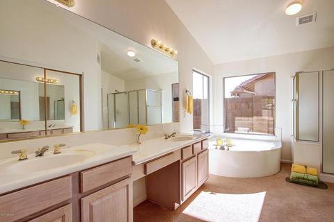 972 E Constitution Dr, Gilbert, AZ 85296 photo 22
