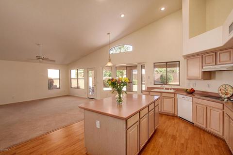 972 E Constitution Dr, Gilbert, AZ 85296 photo 15