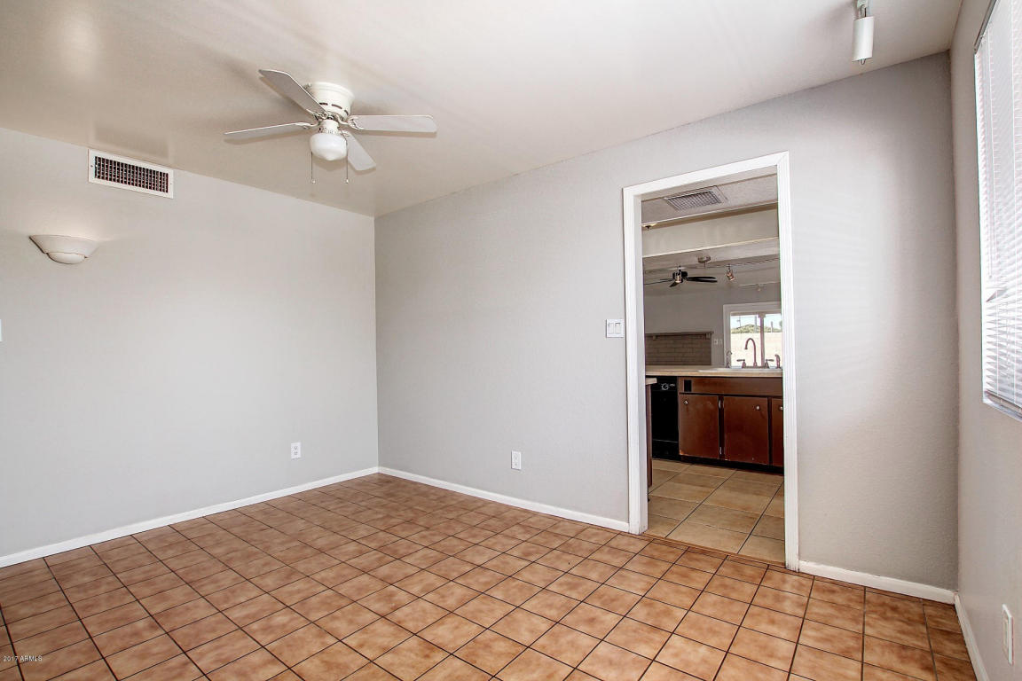 4772 N 65th Dr, Phoenix, AZ 85033 photo 8