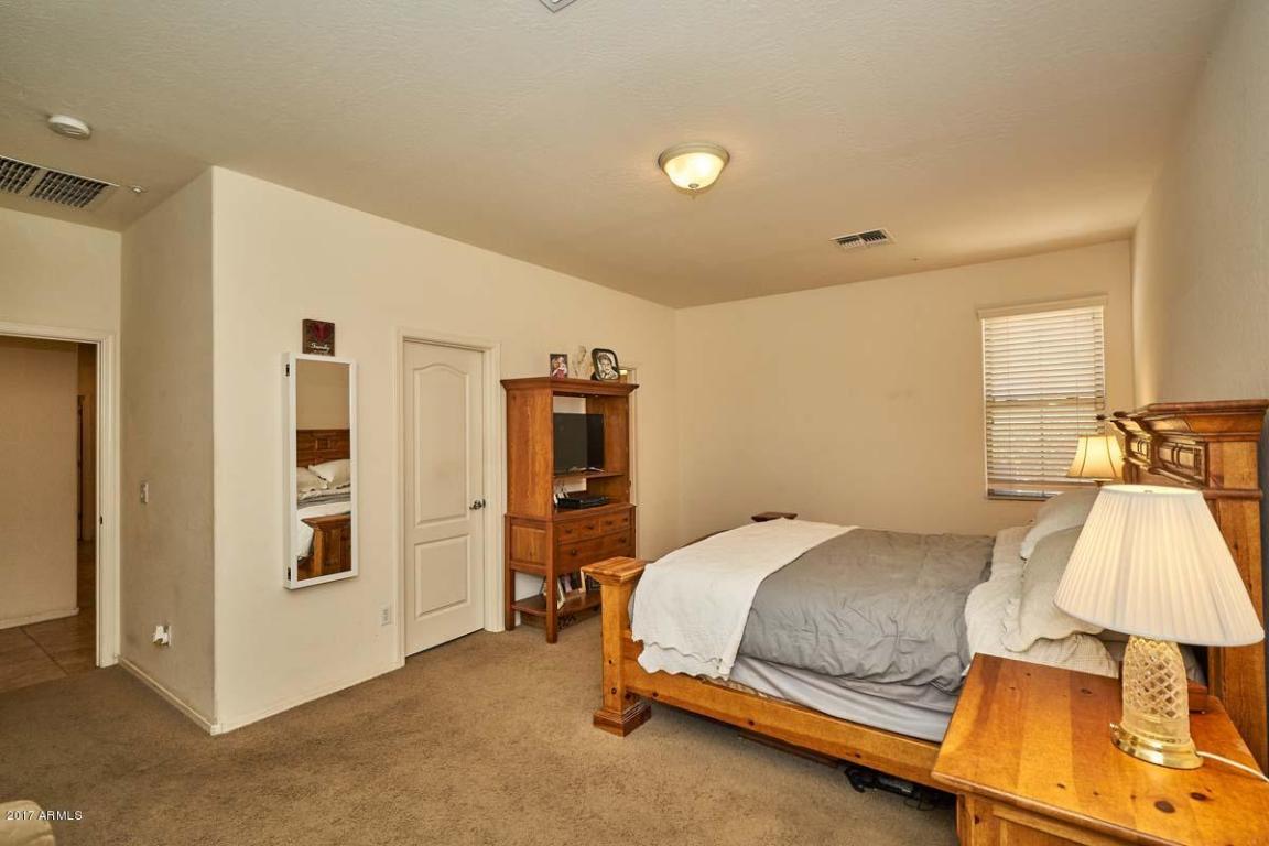 1028 E Cantebria Dr, Gilbert, AZ 85296 photo 10