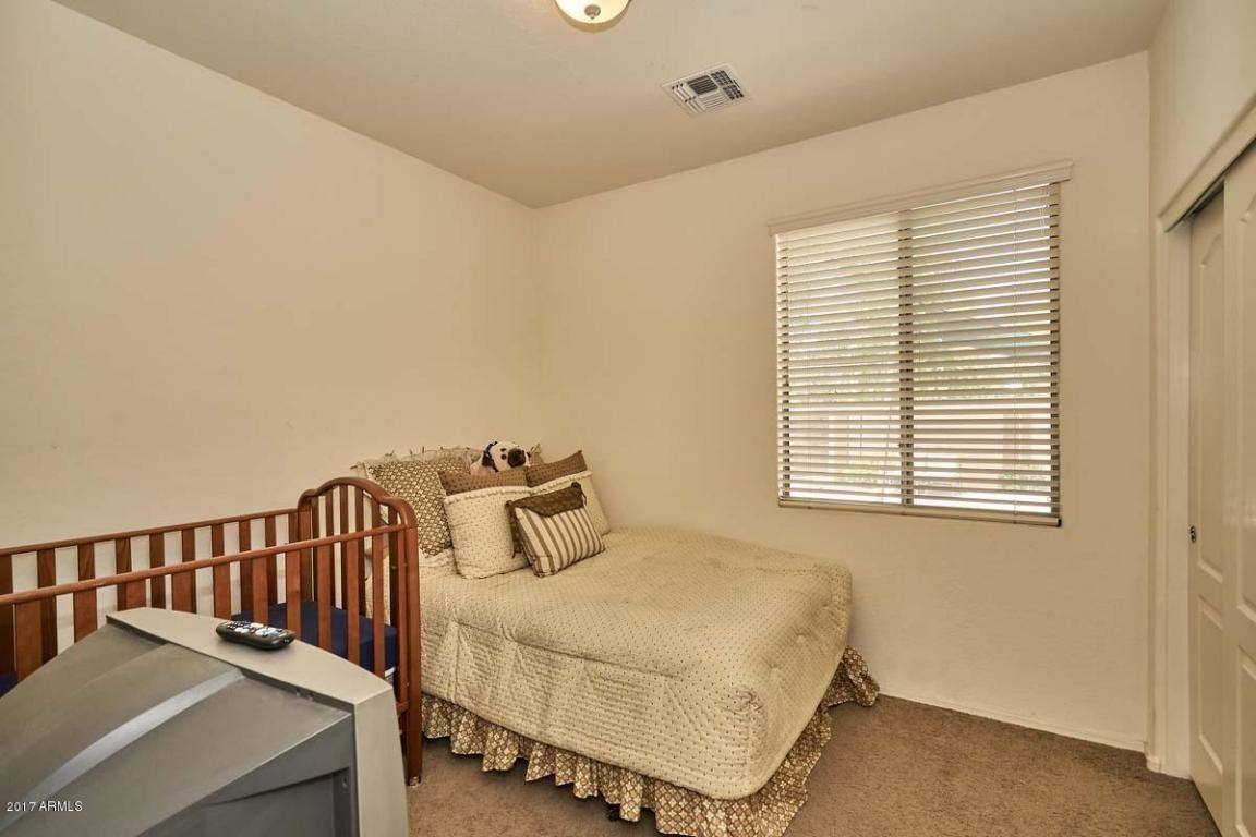 1028 E Cantebria Dr, Gilbert, AZ 85296 photo 12