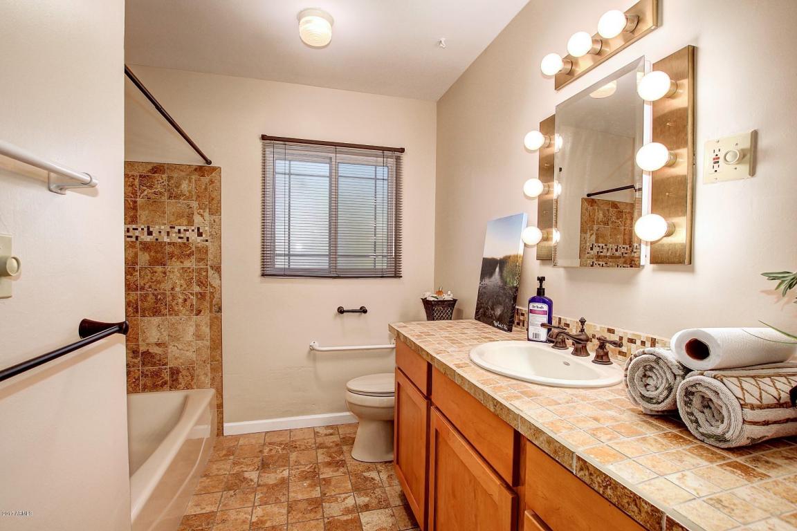 4840 N 31st Pl, Phoenix, AZ 85016 photo 13