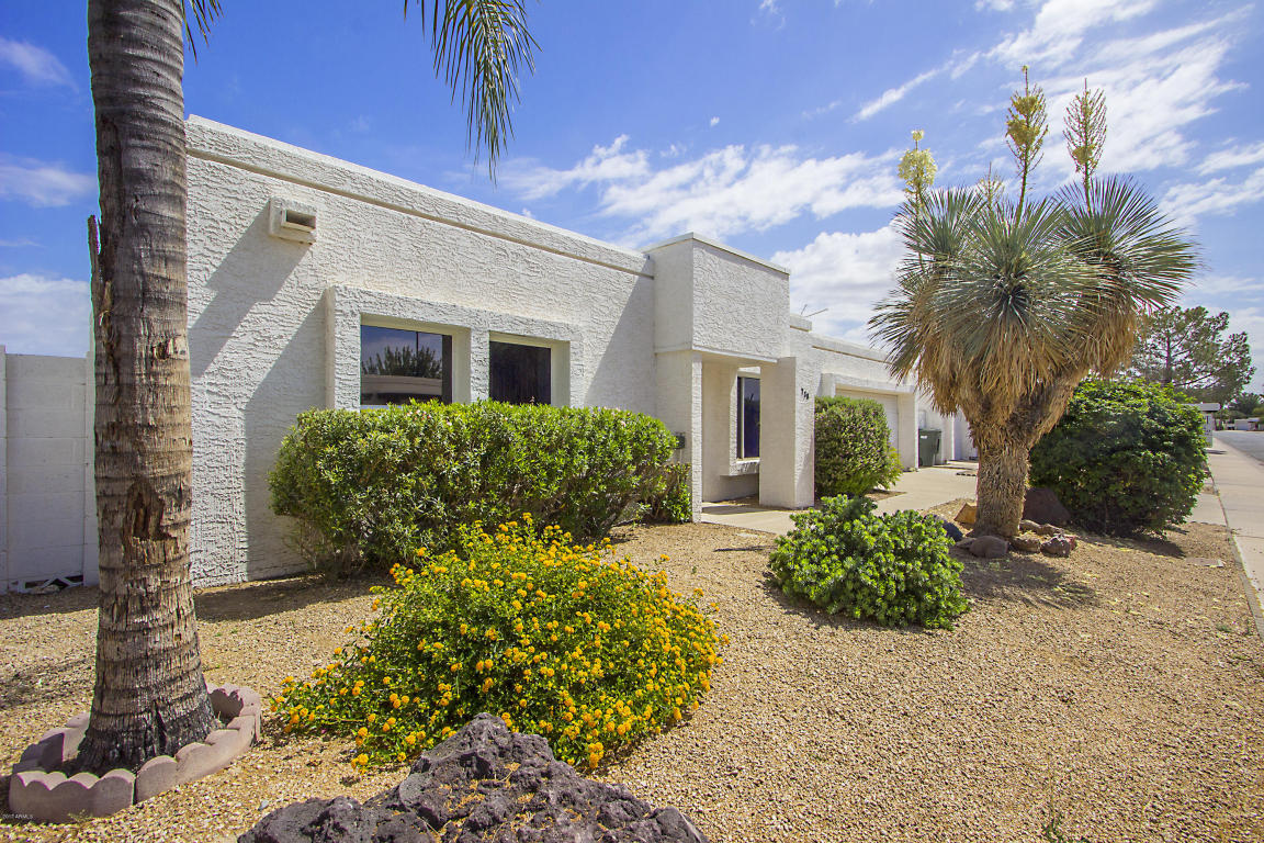 730 E Michelle Dr, Phoenix, AZ 85022 photo 2
