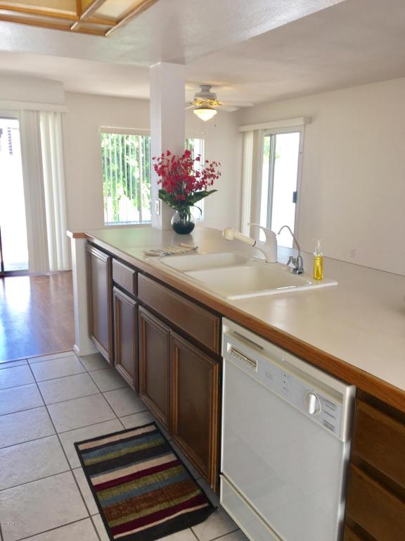 730 E Michelle Dr, Phoenix, AZ 85022 photo 5