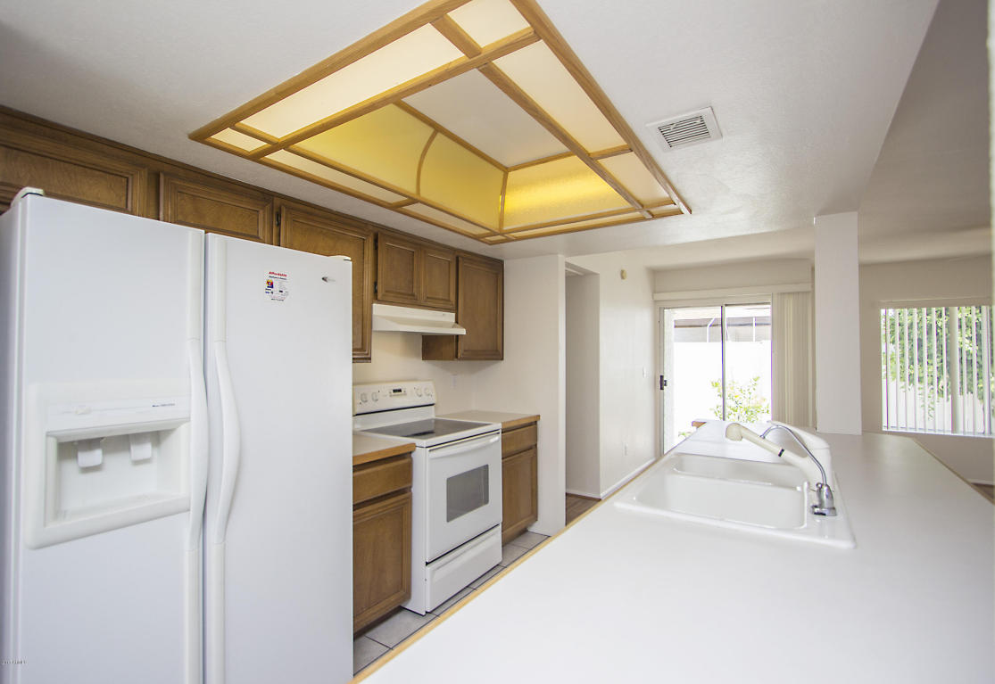 730 E Michelle Dr, Phoenix, AZ 85022 photo 7