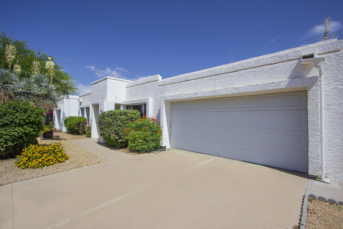 730 E Michelle Dr, Phoenix, AZ 85022 photo 3