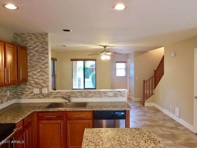 1146 E Hampton Ln, Gilbert, AZ 85295 photo 4