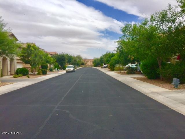 1146 E Hampton Ln, Gilbert, AZ 85295 photo 3