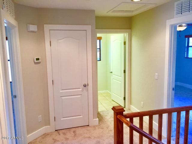 1146 E Hampton Ln, Gilbert, AZ 85295 photo 9