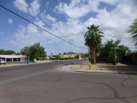 3601 E Glenrosa Ave, Phoenix, AZ 85018 photo 3