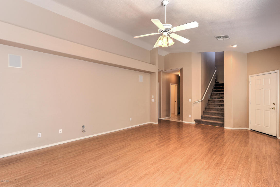 4032 W Hackamore Dr, Phoenix, AZ 85083 photo 4