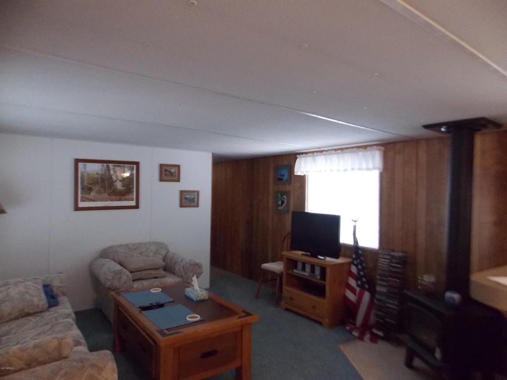 1978 Rustling Pine Dr, Overgaard, AZ 85933 photo 2