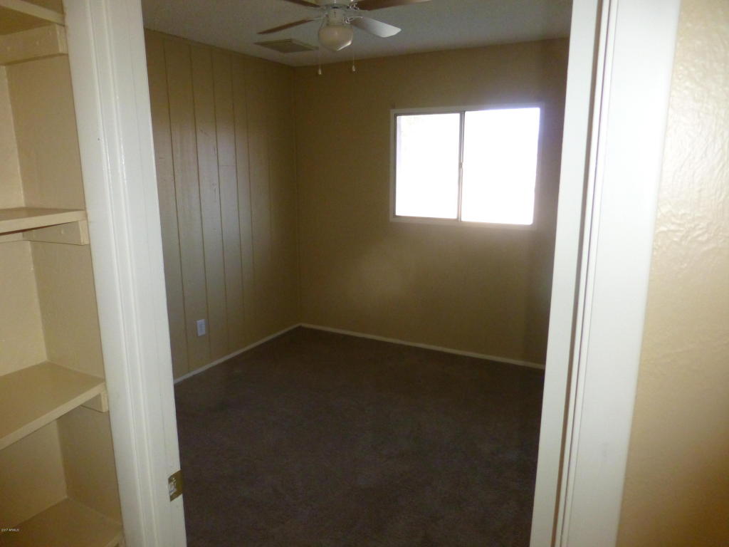8029 W Earll Dr, Phoenix, AZ 85033 photo 8