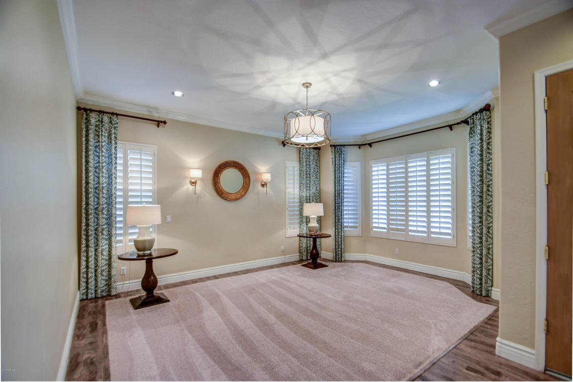 1295 W Bruce Ave, Gilbert, AZ 85233 photo 3