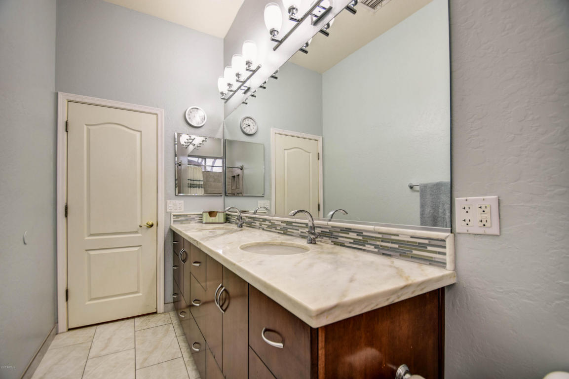 1295 W Bruce Ave, Gilbert, AZ 85233 photo 27