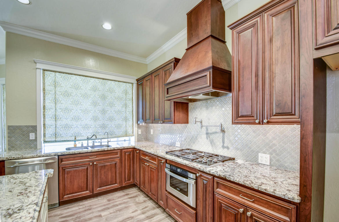 1295 W Bruce Ave, Gilbert, AZ 85233 photo 11