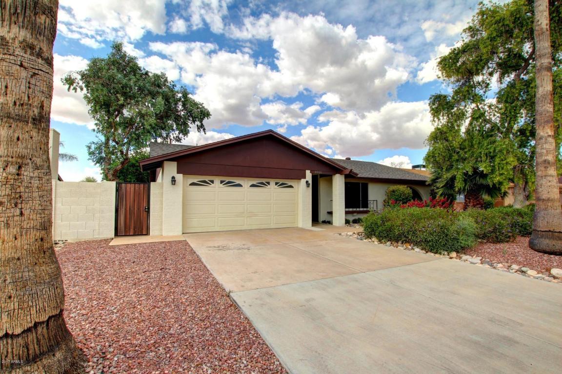 3030 W Crocus Dr, Phoenix, AZ 85053 photo 2