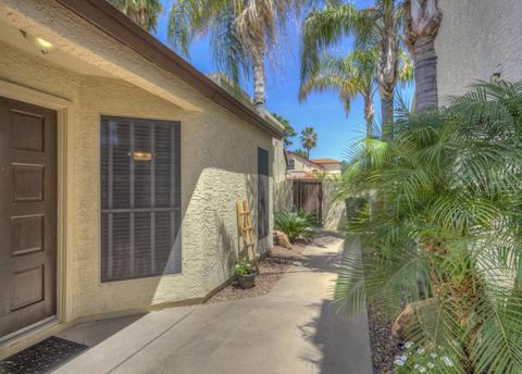 533 E Wescott Dr, Phoenix, AZ 85024 photo 2