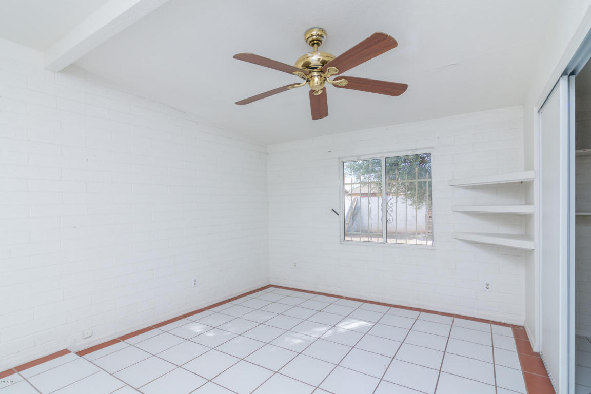 3314 N 39th Dr, Phoenix, AZ 85019 photo 9