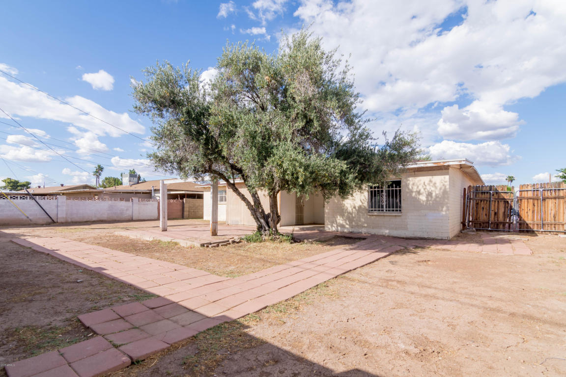 3314 N 39th Dr, Phoenix, AZ 85019 photo 16