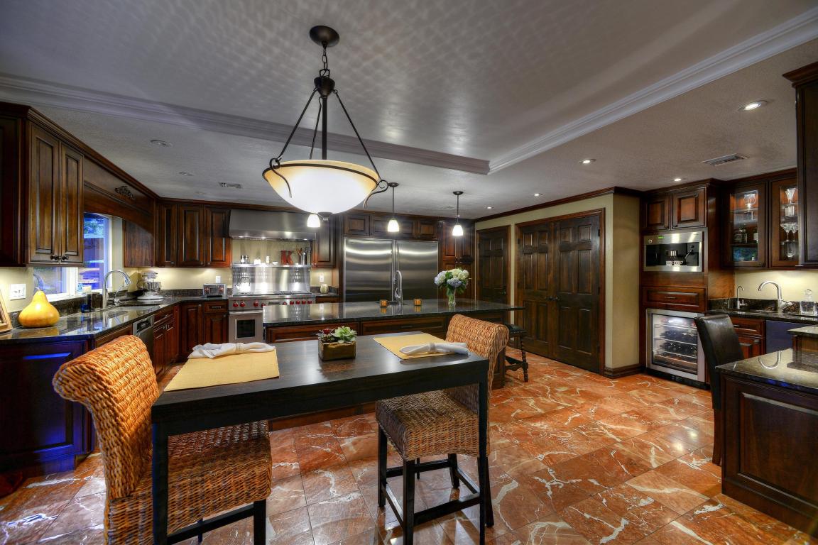 1823 E Harmont Dr, Phoenix, AZ 85020 photo 9