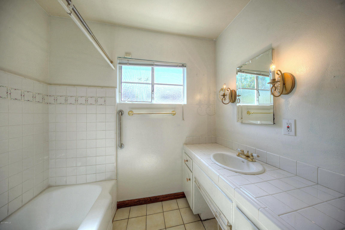 1821 E Montebello Ave, Phoenix, AZ 85016 photo 16