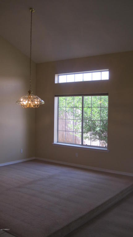 634 N Falcon Dr, Gilbert, AZ 85234 photo 8